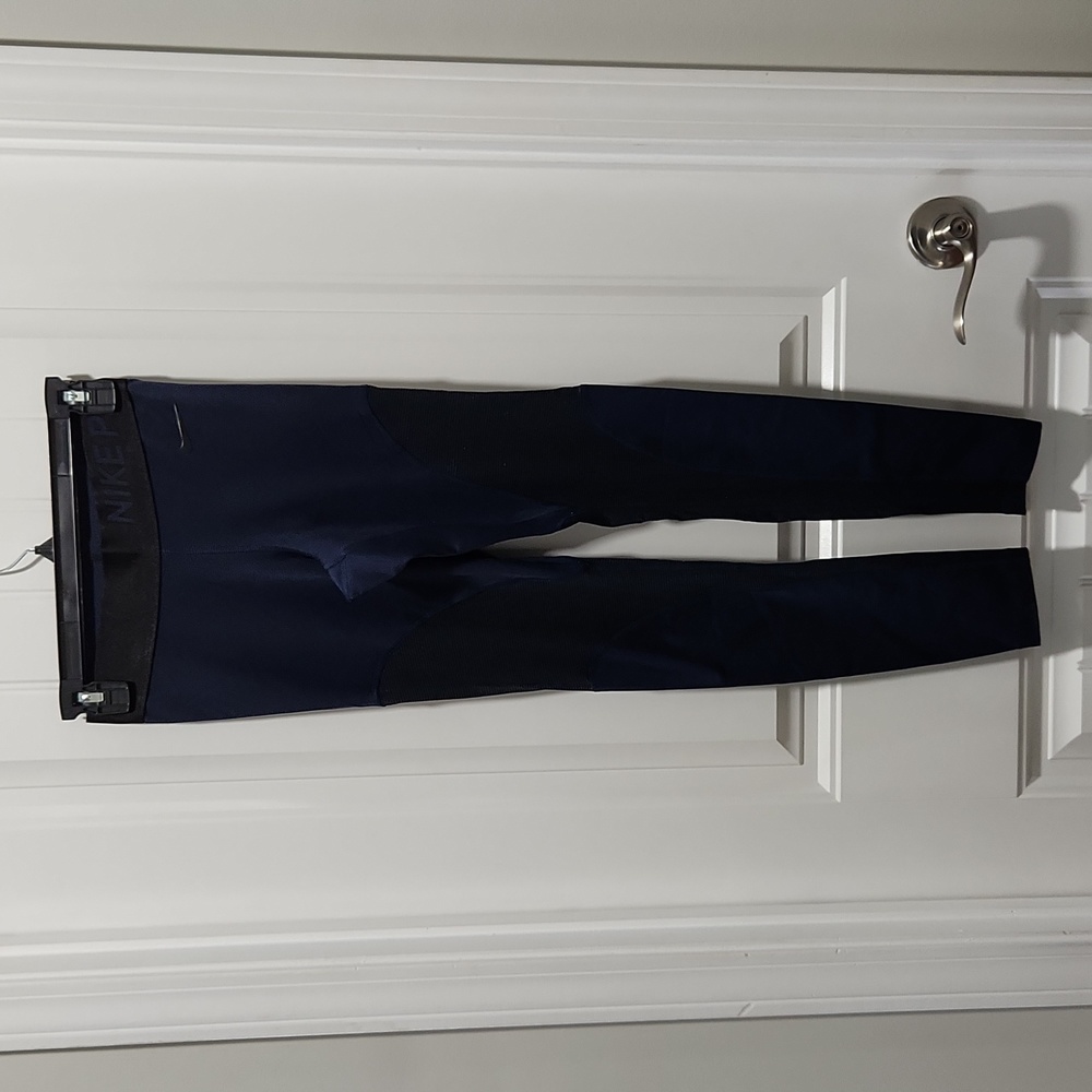 Nike athletic leggings